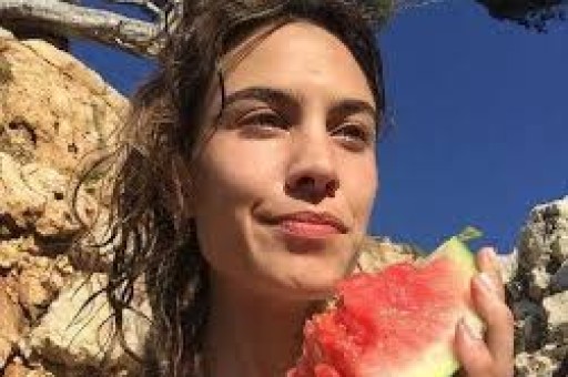 透皮护肤疑似夸大宣传：堪比医美的效果实为33人自测完成